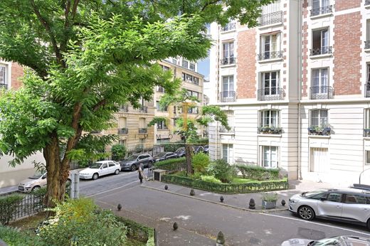 Apartment in La Muette, Auteuil, Porte Dauphine, Paris