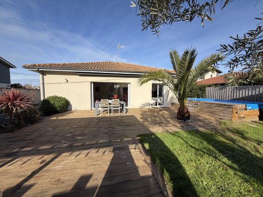 Luxury home in La Teste-de-Buch, Gironde