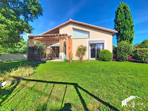 호화 저택 / Daux, Upper Garonne