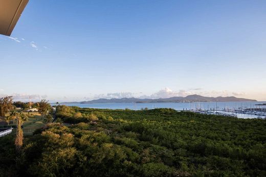 Apartment / Etagenwohnung in Fort-de-France, Martinique