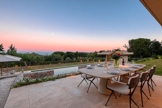 ‏בתי יוקרה ב  רמטואל, Var