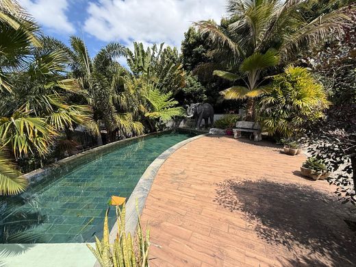 Luxury home in Entre-Deux, Réunion