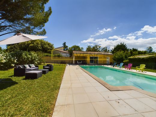 Luxury home in Montélimar, Drôme