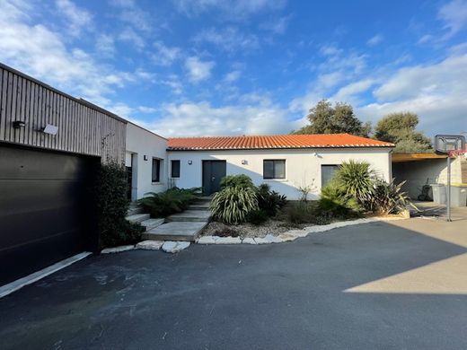 Luxury home in Bretignolles-sur-Mer, Vendée