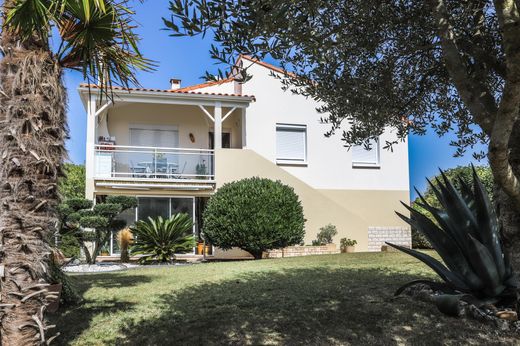 Casa di lusso a Vaux-sur-Mer, Charente-Maritime