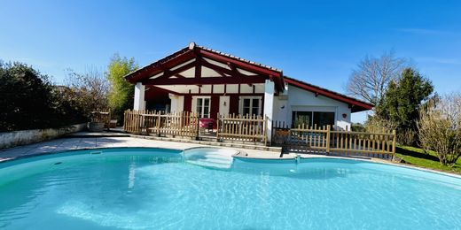 Luxury home in La Bastide-Clairence, Pyrénées-Atlantiques
