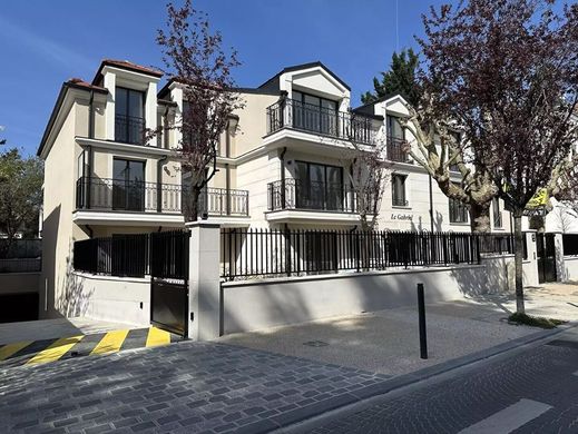 Apartment in Le Perreux-sur-Marne, Val-de-Marne