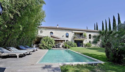 Villa Sommières, Gard