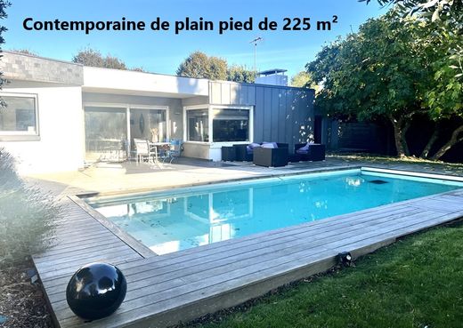 Luxury home in Ploemeur, Morbihan