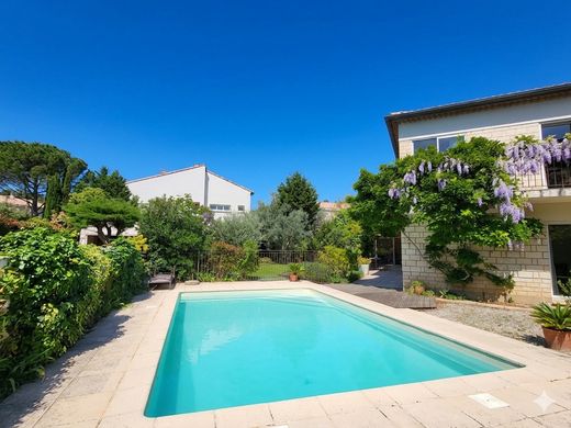 Luksusowy dom w Villeneuve-lès-Avignon, Gard