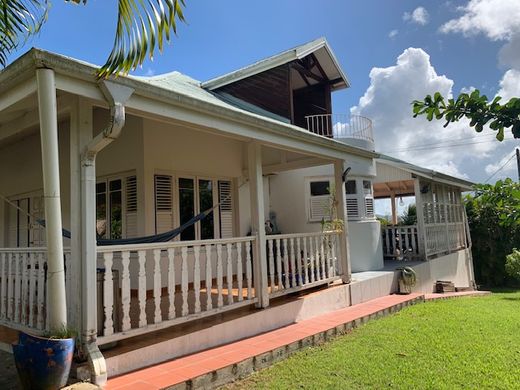 ﻓﻴﻼ ﻓﻲ Fort-de-France, Martinique