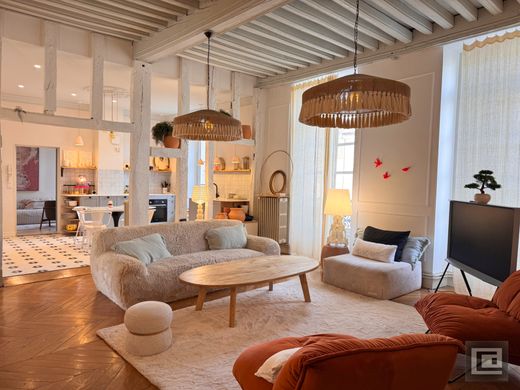 Chalon-sur-Saône, Saône-et-Loireのアパートメント