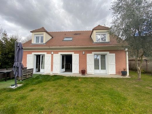 Luxe woning in Margency, Val d'Oise