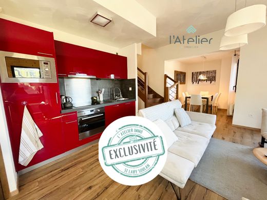 Duplex in Saint-Germé, Gers