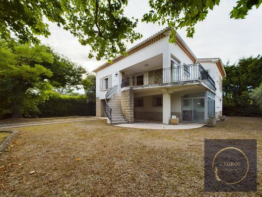 Luxe woning in Noves, Bouches-du-Rhône