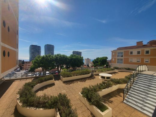 Appartement in Beausoleil, Alpes-Maritimes