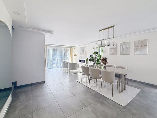 Luxus-Haus in Florange, Moselle