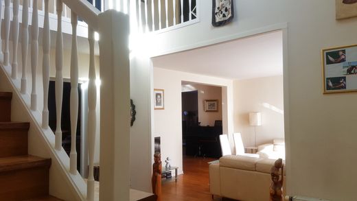 Luxury home in Saint-Nom-la-Bretêche, Yvelines