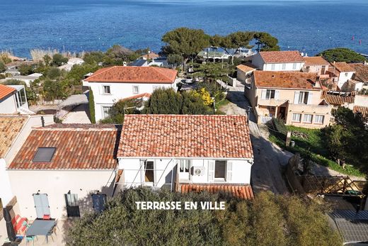 منزل ﻓﻲ Hyères, Var