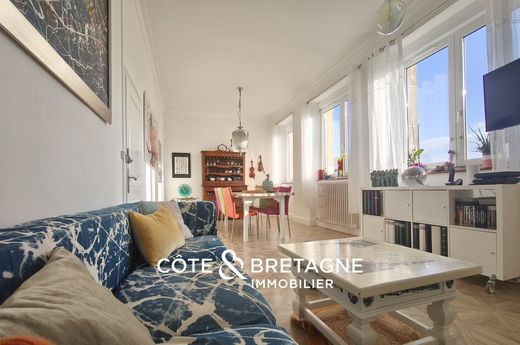 منزل ﻓﻲ Ploubazlanec, Côtes-d'Armor