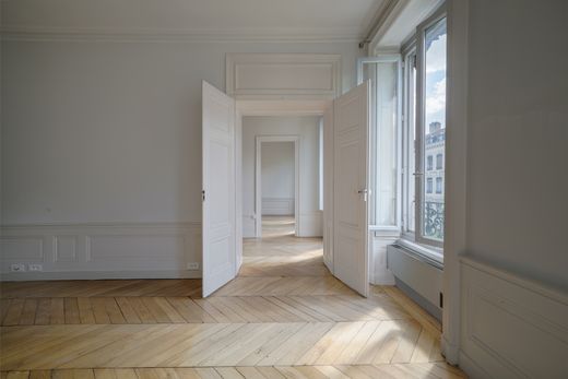 아파트 / Lyon, Rhône