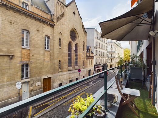 Apartament w Montmartre, Abbesses, Grandes-Carrières, Paris