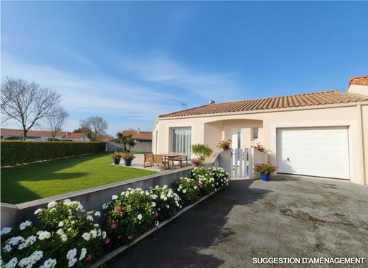 Luxury home in Les Sables-d'Olonne, Vendée