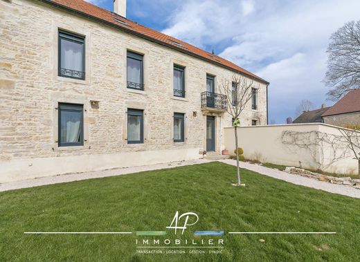 Luxus-Haus in Saint-Julien-sur-Dheune, Saône-et-Loire
