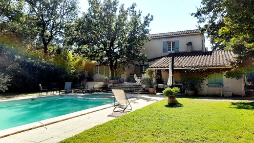 Luxury home in Maubec, Vaucluse