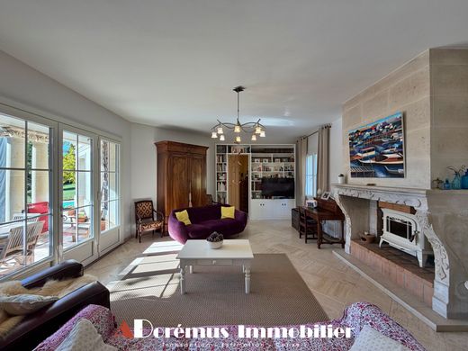 Casa di lusso a Carignan-de-Bordeaux, Gironda