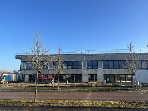 Office in Sainte-Savine, Aube