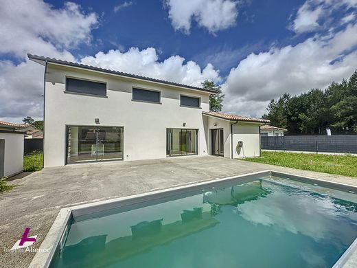 Luxe woning in Le Barp, Gironde