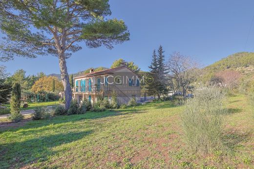빌라 / Puget-Ville, Var