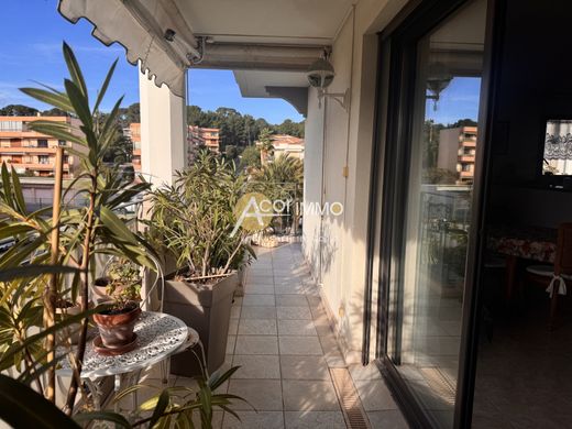 Apartment in Sanary-sur-Mer, Var