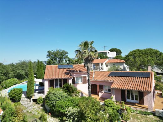 Lüks ev la Roca d'Albera, Pyrénées-Orientales