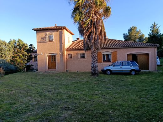 Luxury home in Bize-Minervois, Aude