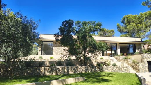 Nîmes, Gardのヴィラ