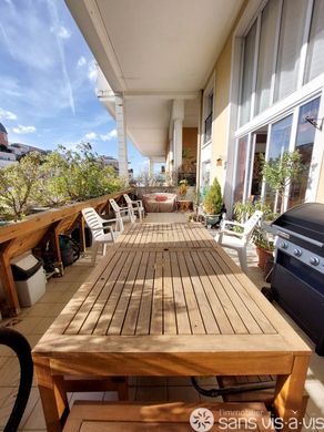 Квартира, Courbevoie, Hauts-de-Seine