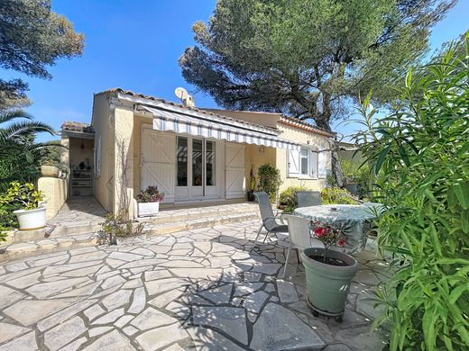 Luxury home in Saint-Raphaël, Var