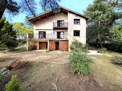 Villa in Arcachon, Gironde