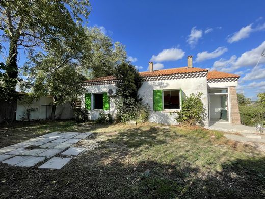 Casa di lusso a Gignac-la-Nerthe, Bocche del Rodano