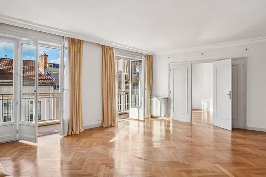 Apartment in Lyon, Rhône