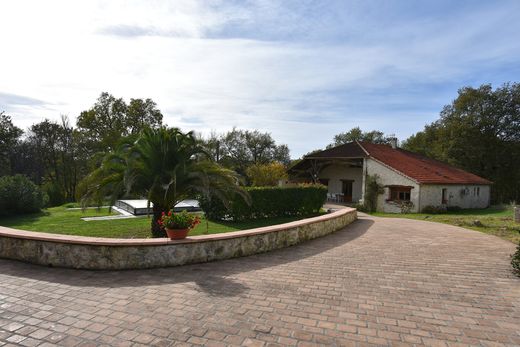 Πολυτελή κατοικία σε Penne-d'Agenais, Lot-et-Garonne