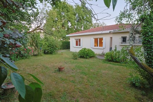 Lüks ev Mérignac, Gironde