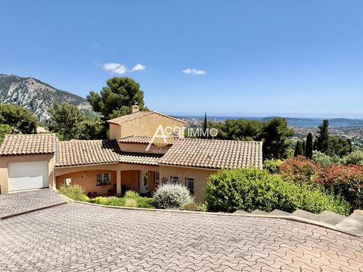 Maison de luxe à Toulon, Var