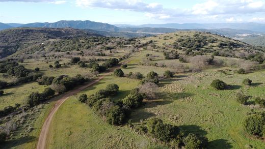Grond in Clermont-l'Hérault, Hérault