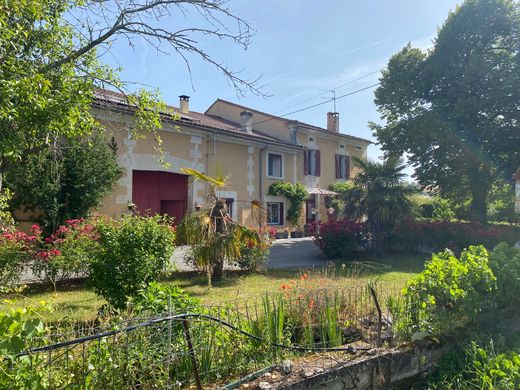 Πολυτελή κατοικία σε Ribérac, Dordogne