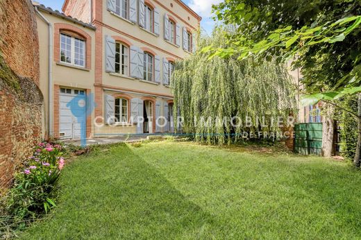 Luxus-Haus in Caraman, Haute-Garonne