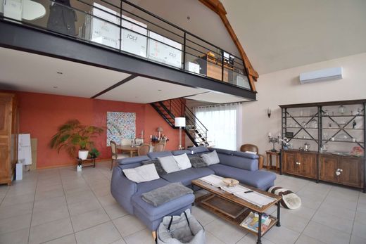 Luxury home in Remouillé, Loire-Atlantique