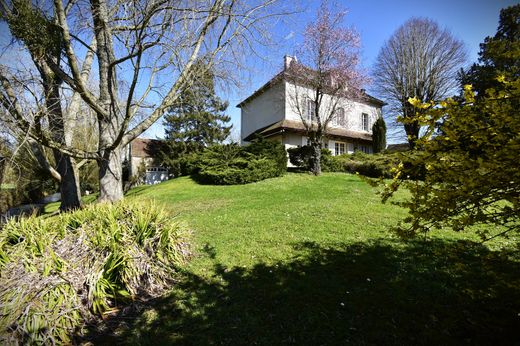 Luxus-Haus in Beaune, Cote d'Or